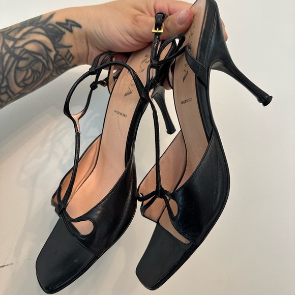 Vintage Prada heels - Picture 2 of 7